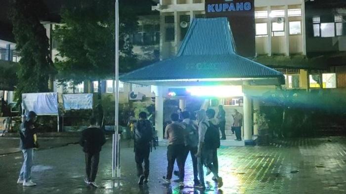 20230922_kebijakan-masuk-sekolah-jam-5-pagi-di-NTT.jpg