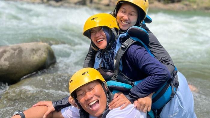 Ingin Berwisata pada Akhir Tahun? Inilah Tips Liburan Seru ala Anggun Cahaya