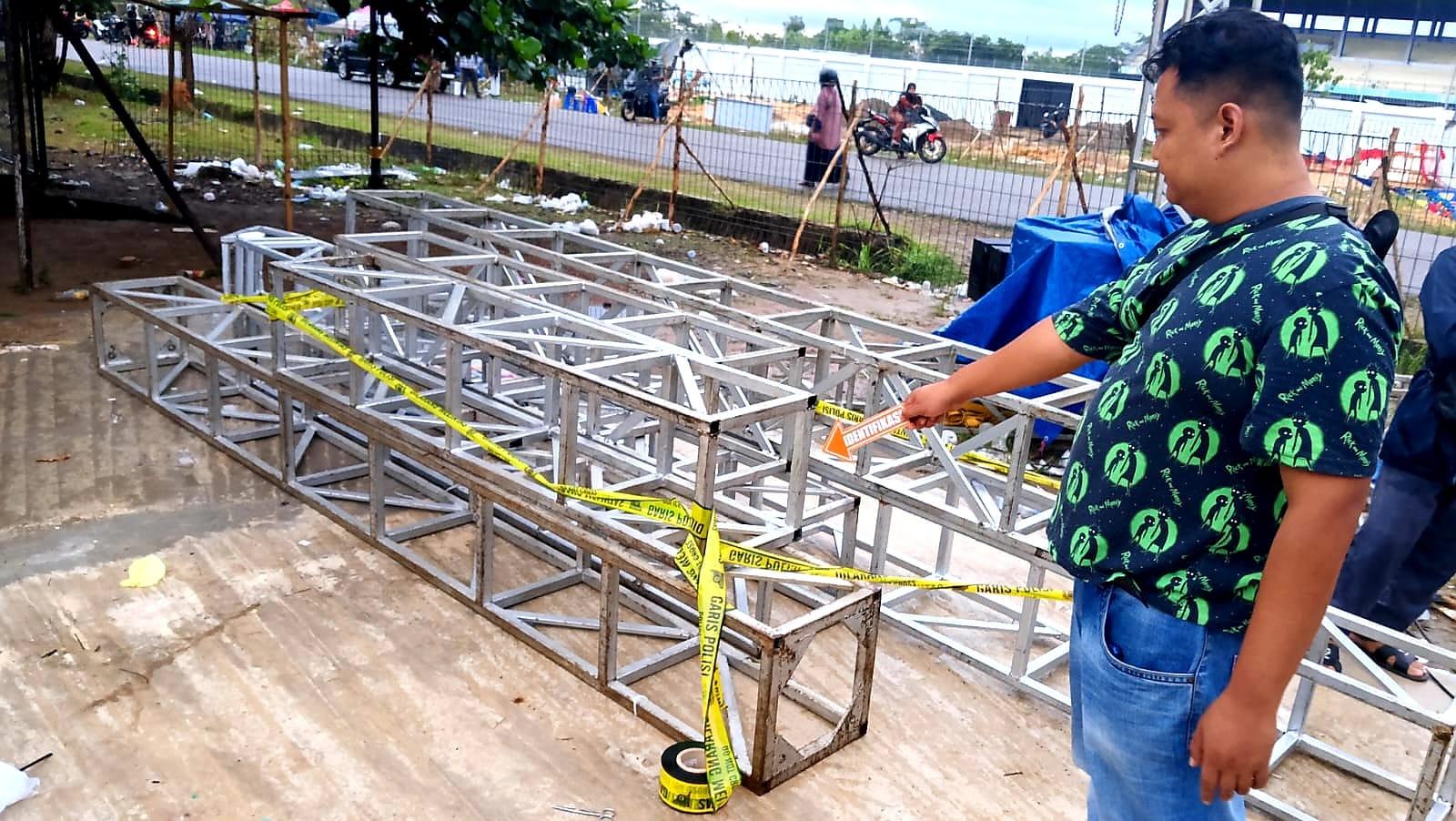 20231210-Pihak-kepolisian-saat-melakukan-identifikasi.jpg