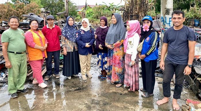 20231217_menyalurkan-bantuan-logistik-pada-14-Desember-2023.jpg