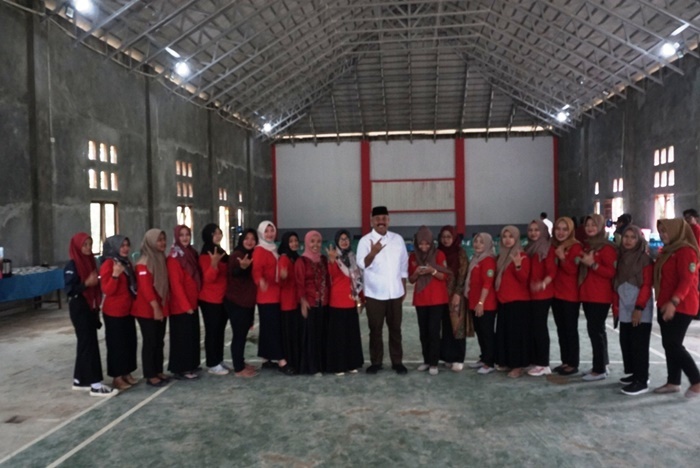 Bupati Kukar Minta KWT dan PKK Desa Manfaatkan Lahan Kosong untuk Bercocok Tanam