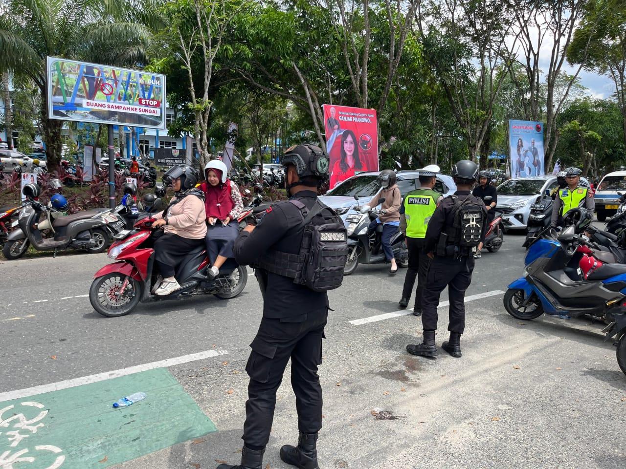 100 Personel Brimob Amankan Kampanye Ganjar Pranowo di Balikpapan