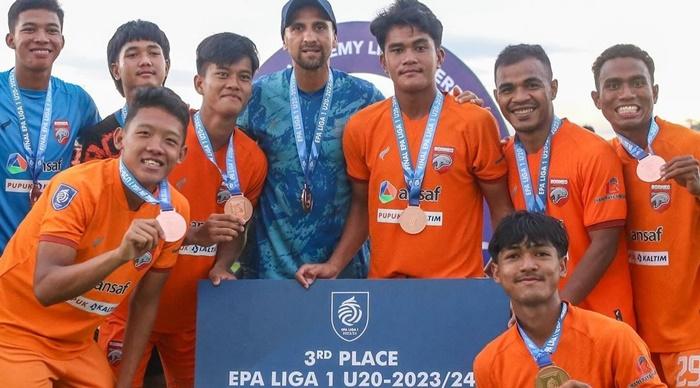 20240306_Borneo-FC-U-20-saat-meraih-juara-3.jpg