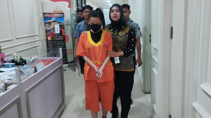 Tak Beraksi Sendiri, Wanita di Balikpapan yang Jual Foto Syur Pribadinya Libatkan sang Pacar