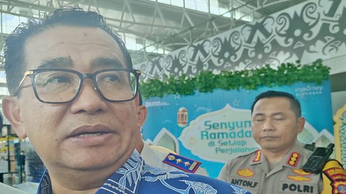 20240407_Akmal-Malik-di-Bandara-SAMS.jpg