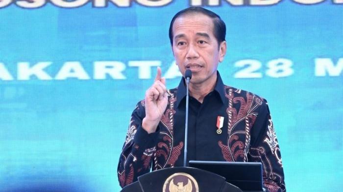 20240407_Hakim-MK_Jokowi_sidang-MK_Presiden-kebal-hukum.jpg