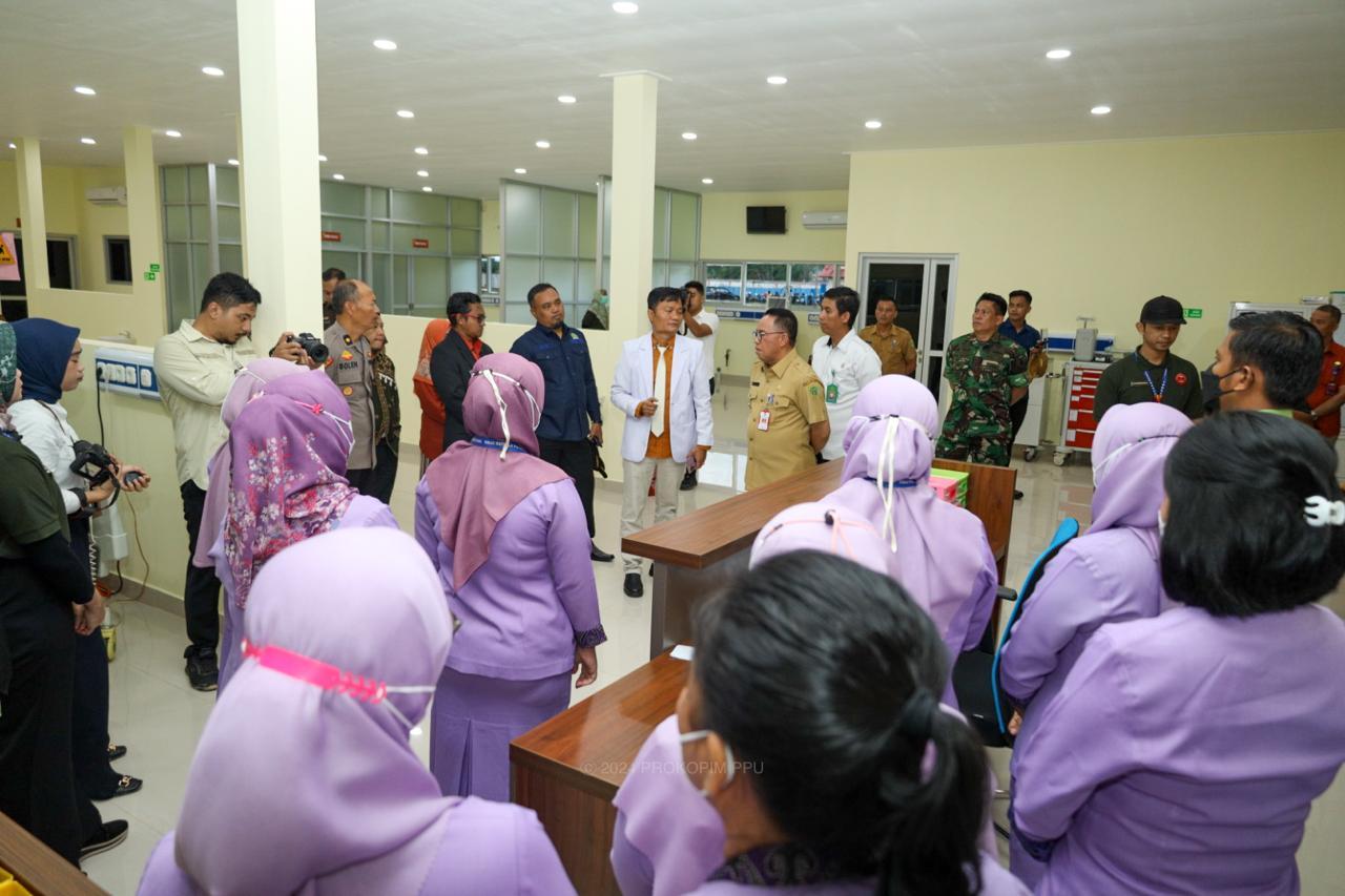 20240514_meninjau-gedung-hemodialisis-RSUD-Ratu-Aji-Putri-Botung.jpg