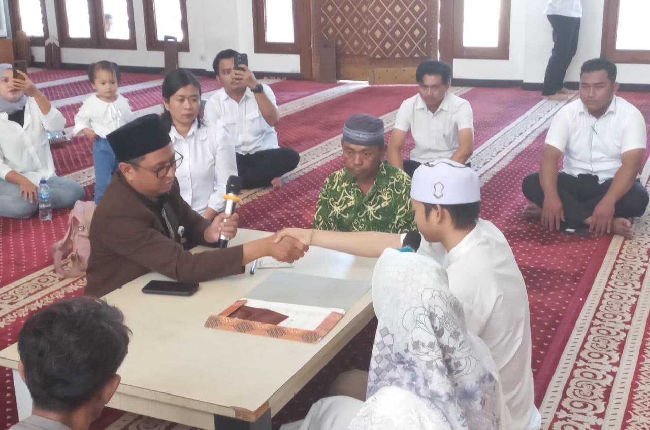 Cinta tak Terhalang Jeruji, Momentum Tahanan Narkoba Nikahi Pasangan di Masjid Polresta Balikpapan