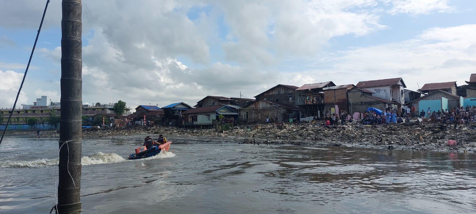 20240804-Pencarian-korban-tenggelam-di-Sungai-Karang-Mumus-01.jpg