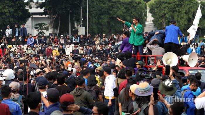 Tanggapan Jokowi Soal Demo RUU Pilkada di DPR RI hingga Kaesang Gagal Nyalon di Pilkada Jateng 2024