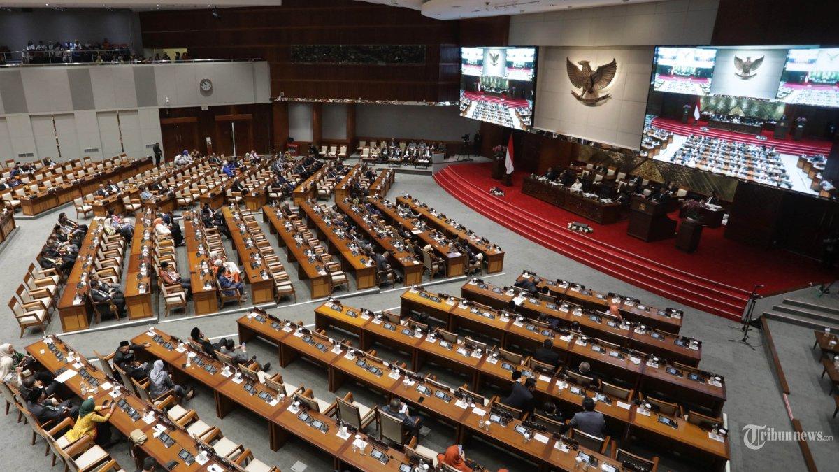 20241001-DPR-RI-Penutupan-Masa-Sidang.jpg
