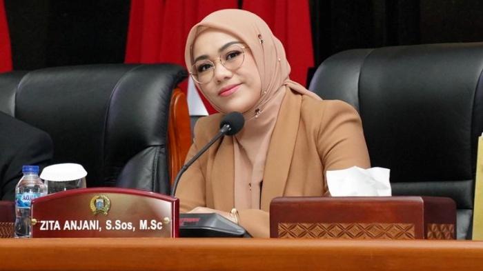 Porno men onamga rus tilida onlayn ekilgan