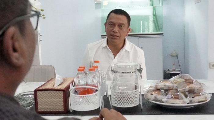 20241118_Calon-Bupati-Kukar-Dendi-Suryadi-saat-Diwawancara-Eksklusif-Tribun-Kaltim.jpg