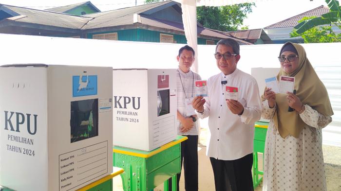 20241127_Cabup-Pilkada-Kutim-2024-Ardiansyah-Sulaiman-Mencoblos-di-TPS-008-Sangatta-Utara.jpg