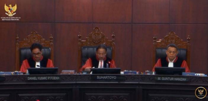 Sidang Sengketa Pilkada Kukar 2024 Hari Ini, Kuasa Hukum Bacakan Isi Gugatan AYL-AZA dan Dendi-Alif