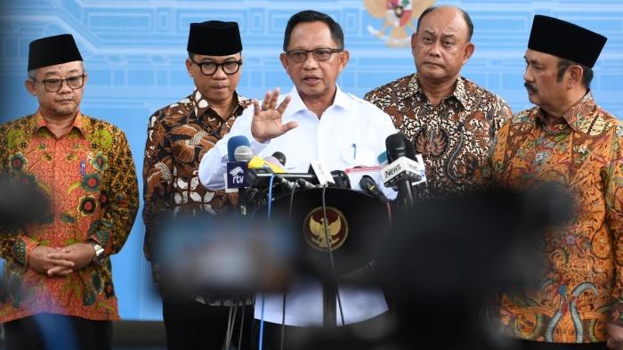 20250203_pelantikan-kepala-daerah-2025_Mendagri_putusan-dismissal-MK.jpg