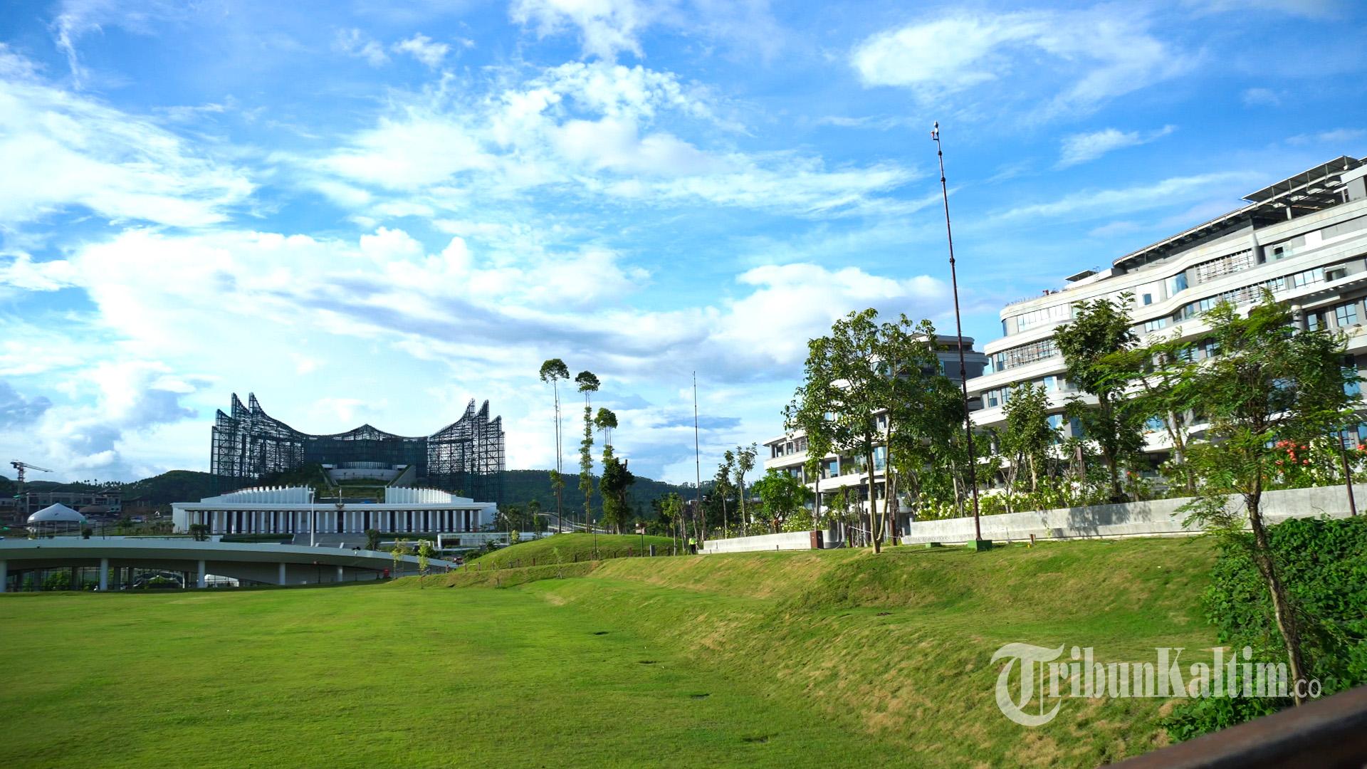 20250211_Taman-di-Depan-Istana-Garuda-IKN.jpg
