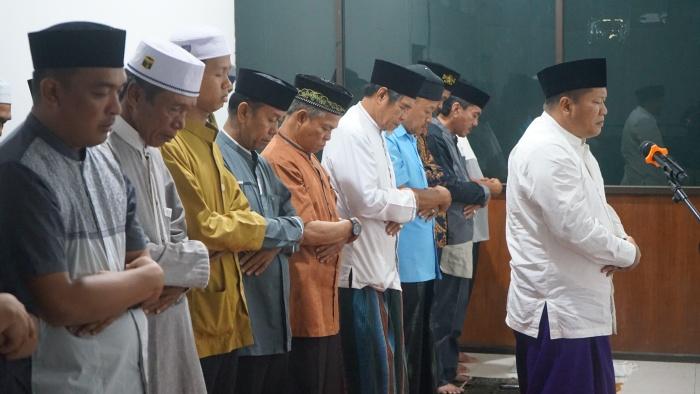 20250212_Tim-pemenangan_Madri-Pani-Agus-Wahyudi_sidang-MK_Mahkamah-Konstitusi_Pilkada-Berau-2024.jpg