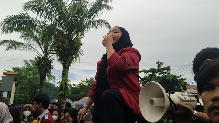 20250224_Aliansi-Mahasiswa-Mahakam-kembali-menggeruduk-Kantor-DPRD-Kaltim.jpg