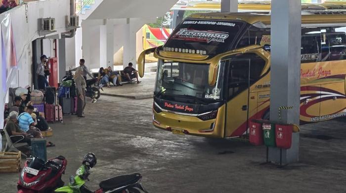 Terminal Samarinda Seberang Alami Lonjakan Pemudik, Mahalnya Tiket Pesawat Jadi Faktor Penyebab