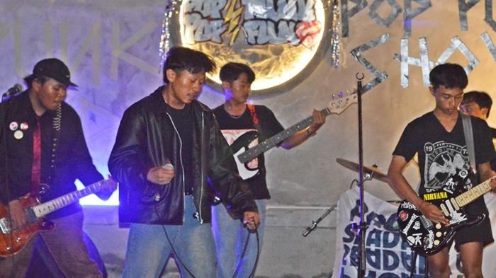 Band Mothership Balikpapan Rilis EP Akhir 2025, Bukan Lagu Cinta Klise