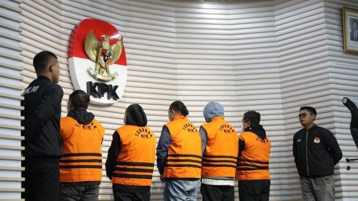 20250628_Topan-Obaja-Putra-Ginting_Kadis-PUPR-Sumut_OTT-KPK_Bobby-Nasution.jpg