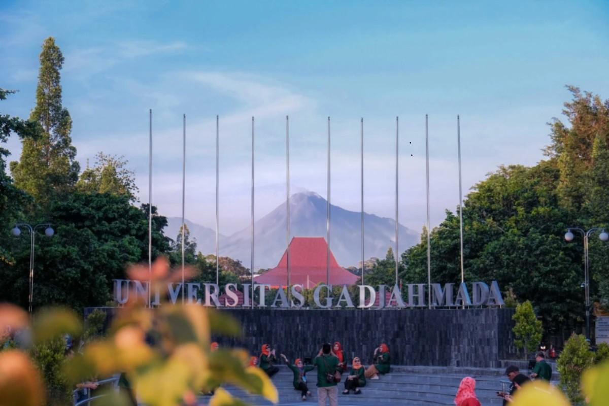 20250720_kampus-ugm.jpg