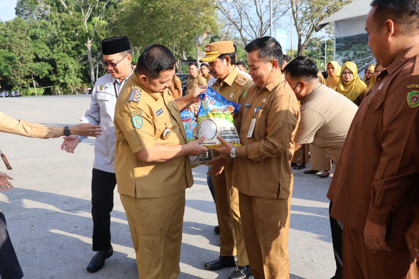 20250721_Bupati-PPU-Mudyat-soal-Beras-Lokal.jpg