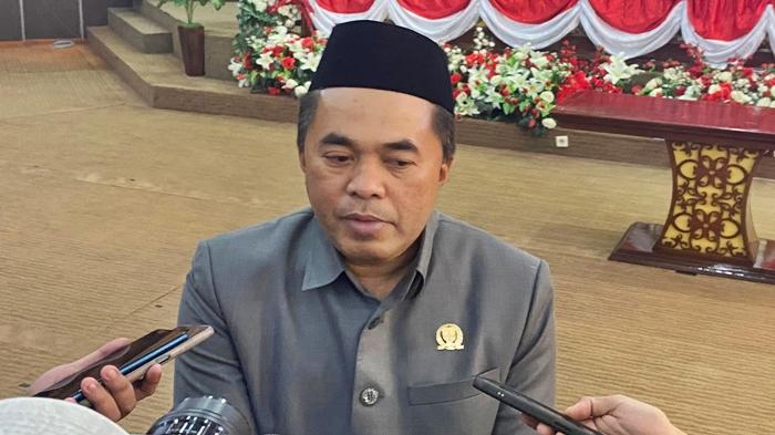 Ketua DPRD Kukar Ahmad Yani Ajak Warga Lestarikan Semangat Gotong Royong Saban Hari