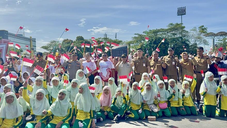 20250819_Saefuddin-Zuhri-Wakil-Walikota-Samarinda-Resmikan-Lomba-HUT-ke-80-RI-untuk-Pelajar.jpg