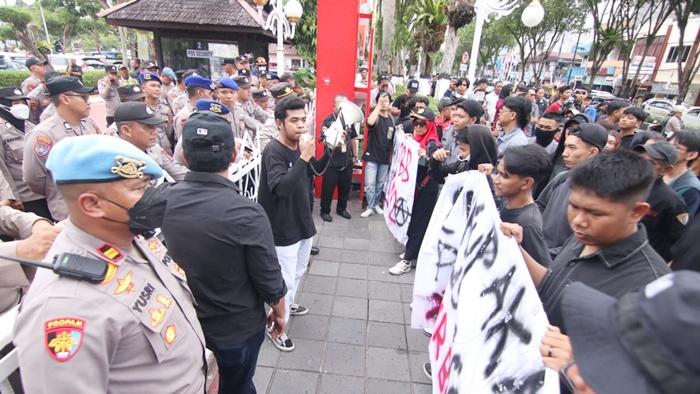 20250825_demo-aliansi-balikpapan-melawan-2.jpg
