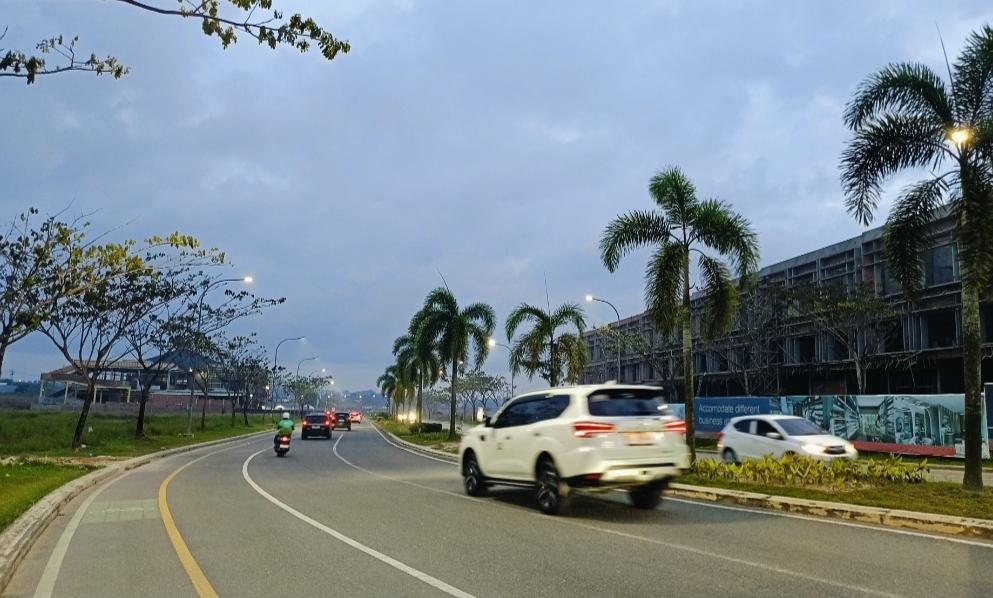Rp100 Miliar Digelontorkan, Balikpapan Gaspol Program Penerangan Jalan Demi Keamanan Warga