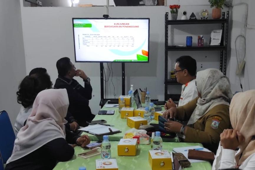 20250930_Komisi-IV-DPRD-Balikpapan-bersama-Dinas-Kesehatan-melakukan-pertemuan-dengan-RS-Medika.jpg