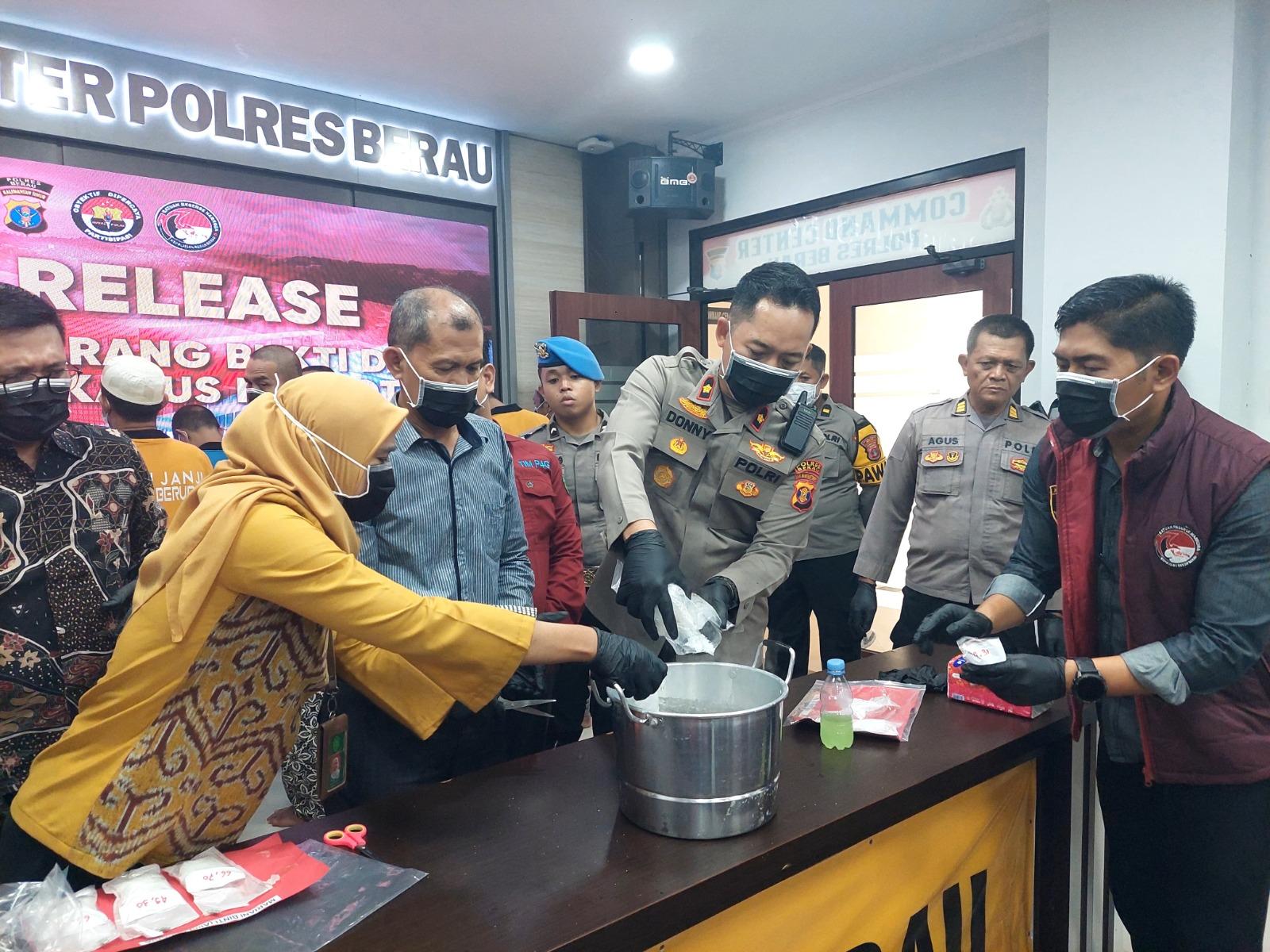 Polres Berau Amankan 1,4 Kg Sabu dan 10 Tersangka