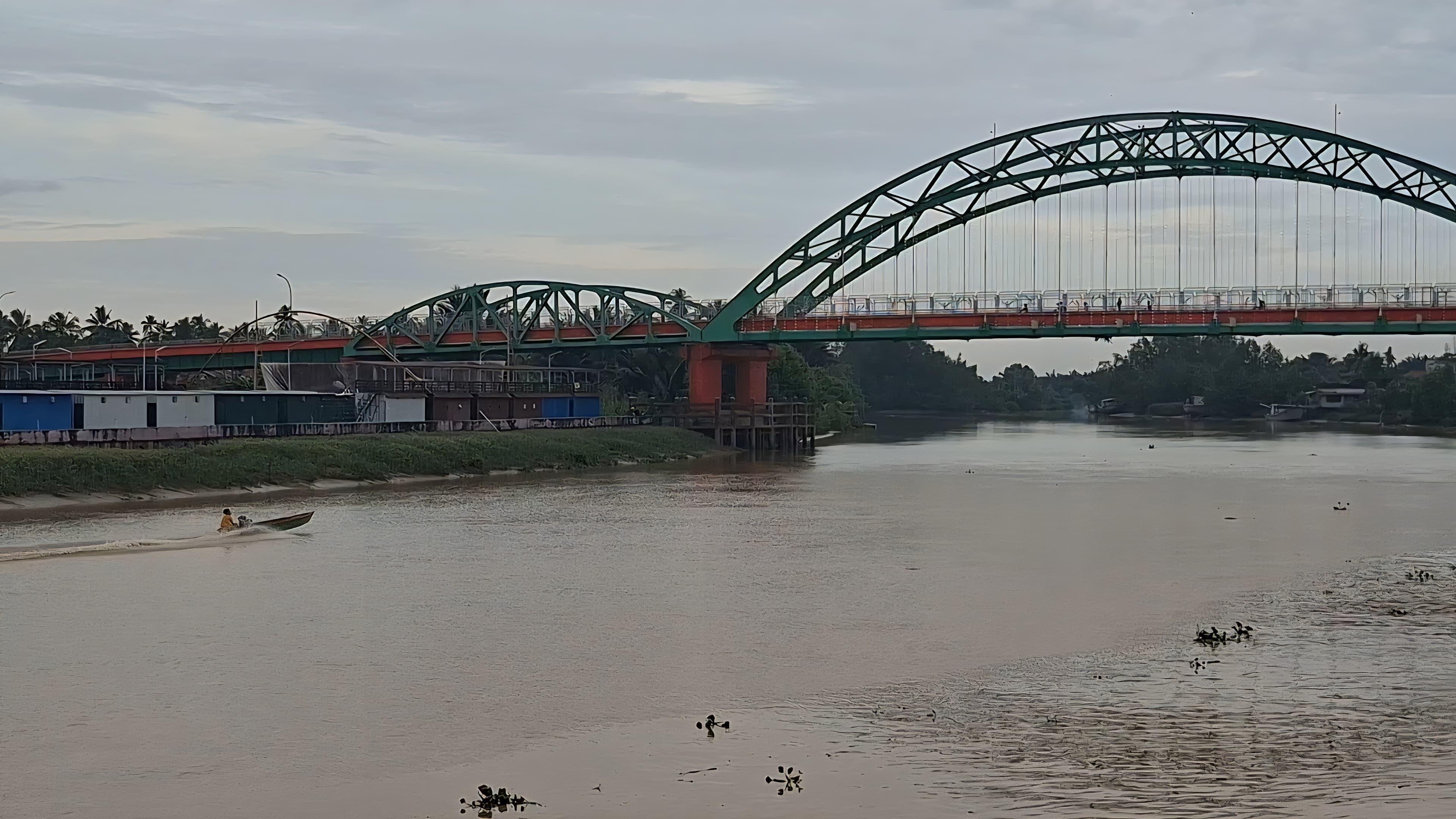 20251010_Siring-Sungai-Kandilo-Paser.jpg
