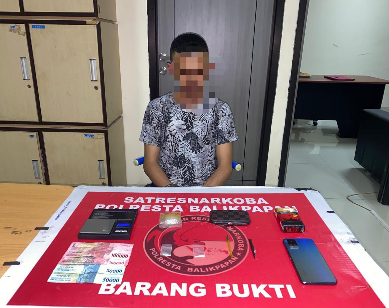 20251025_Polresta-Balikpapan-Tangkap-Tersangka-Pengedar-Sabu.jpg