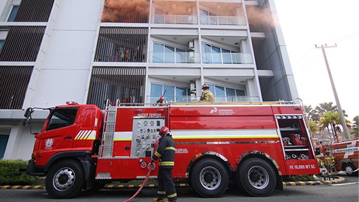 BERITA FOTO: Emergency Drill Kilang Balikpapan: Latihan, Evaluasi, dan Ketangguhan - 20251029_Gempa-berkekuatan-65-SR-dan-kebakaran-menjadi-skenario-simulasi-PT-KPI-Balikpapan.jpg