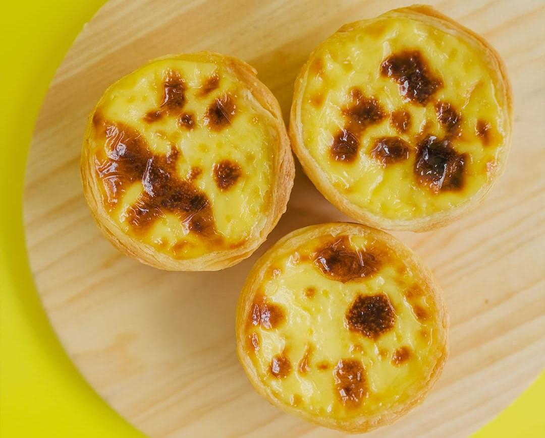 20251106_Menu-andalan-Waroeng-Astoria-Balikpapan-itu-bernama-Portuguese-Egg-Tart.jpg