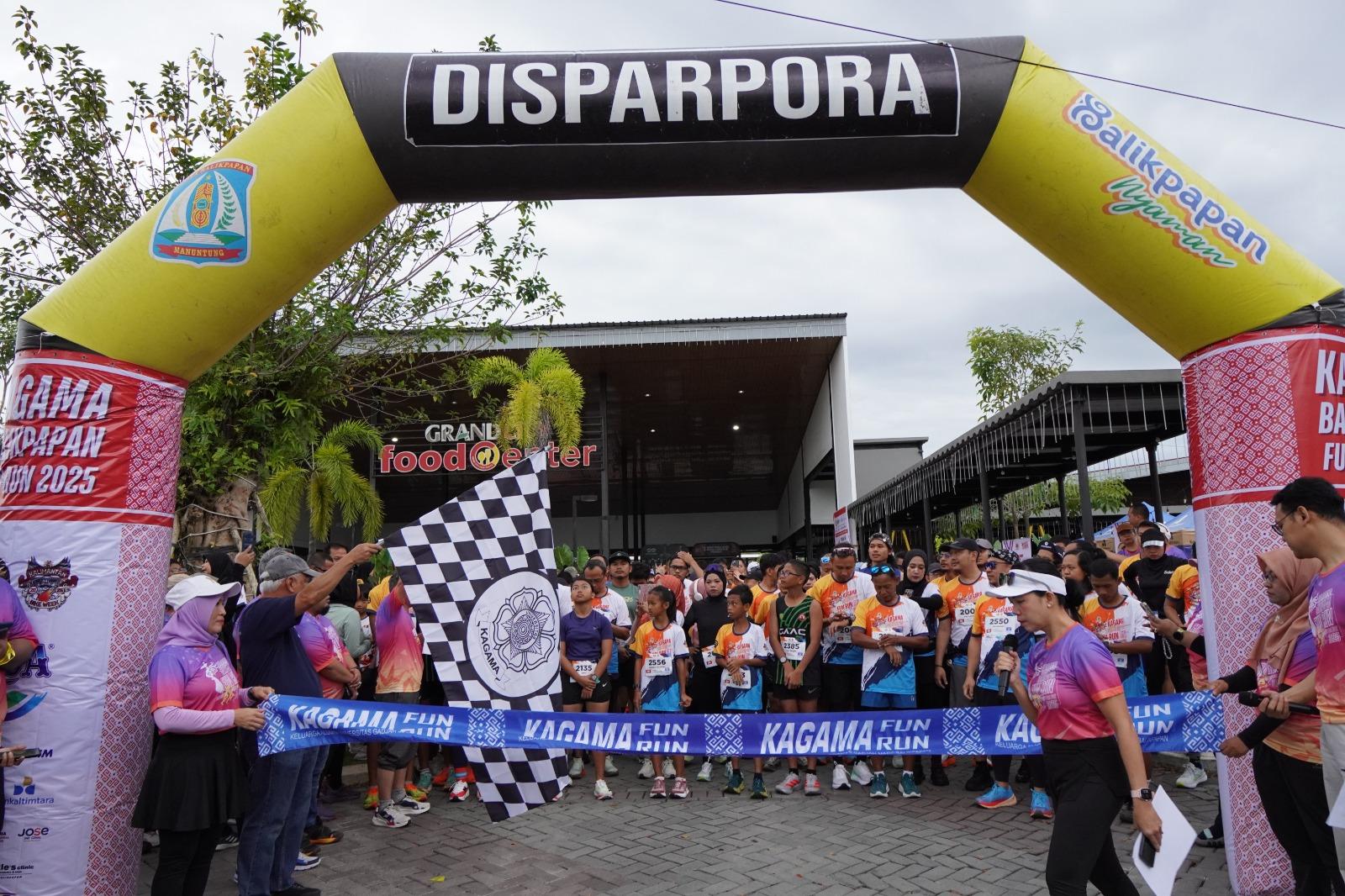 20251110_Kagama-Balikpapan-Fun-Run-2025-dihadiri-Kepala-Otorita-IKN-Basuki-Hadimoeljono.jpg