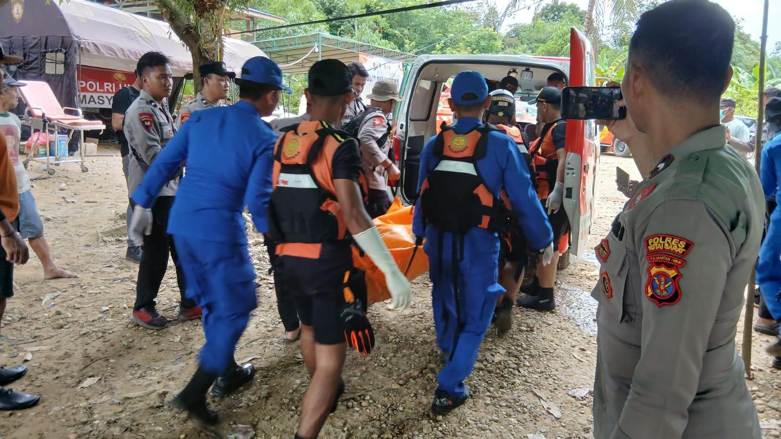 20251112_Tim-SAR-Temukan-Korban-Kapal-Ferry-Tenggelam-di-Kutai-Barat.jpg