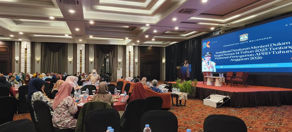 20251122_Pemkot-Balikpapan-Bahas-APBD-2025.jpg
