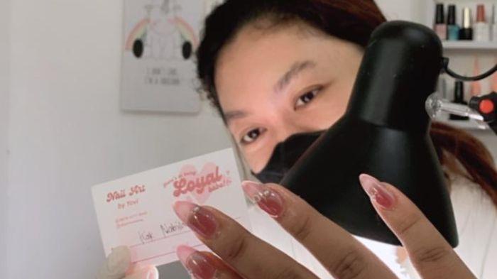 Tips Nail Art Tahan Lama dari Yovi, Nail Artist Balikpapan