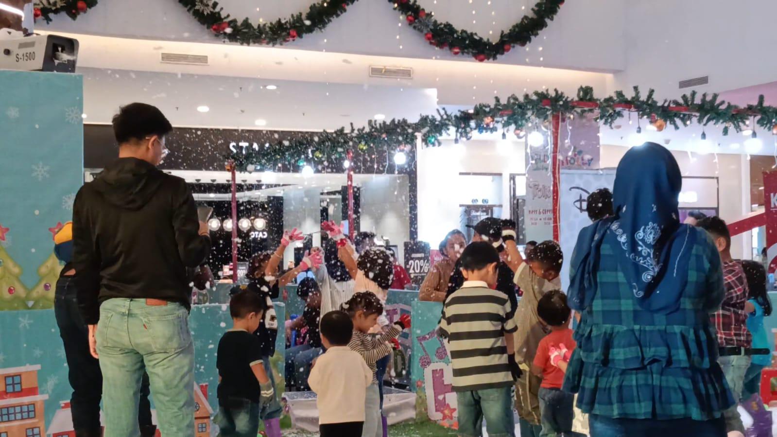 20251223_Serunya-Wahana-Winter-Holiday-di-Pentacity-Shopping-Venue-Balikpapan.jpg