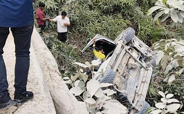20260107_Kondisi-mobil-rombongan-Gubernur-kaltim-yang-alami-laka-lantas.jpg