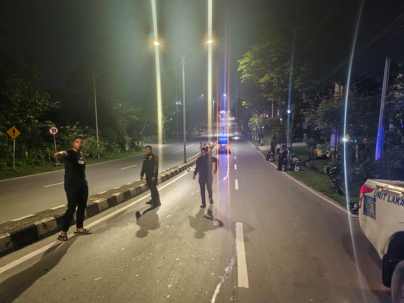 20260109_Pengendara-sepeda-motor-tewas-dalam-kecelakaan-lalu-lintas-tunggal-di-Balikpapan.jpg