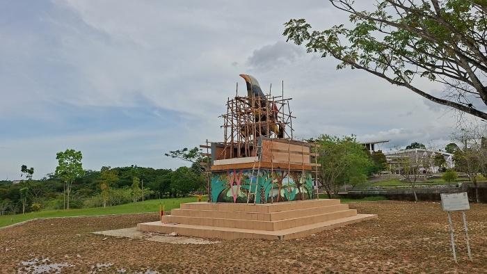 20260112_proyek-tugu-Burung-Tiong_maskot-Kabupaten-Paser_.jpg