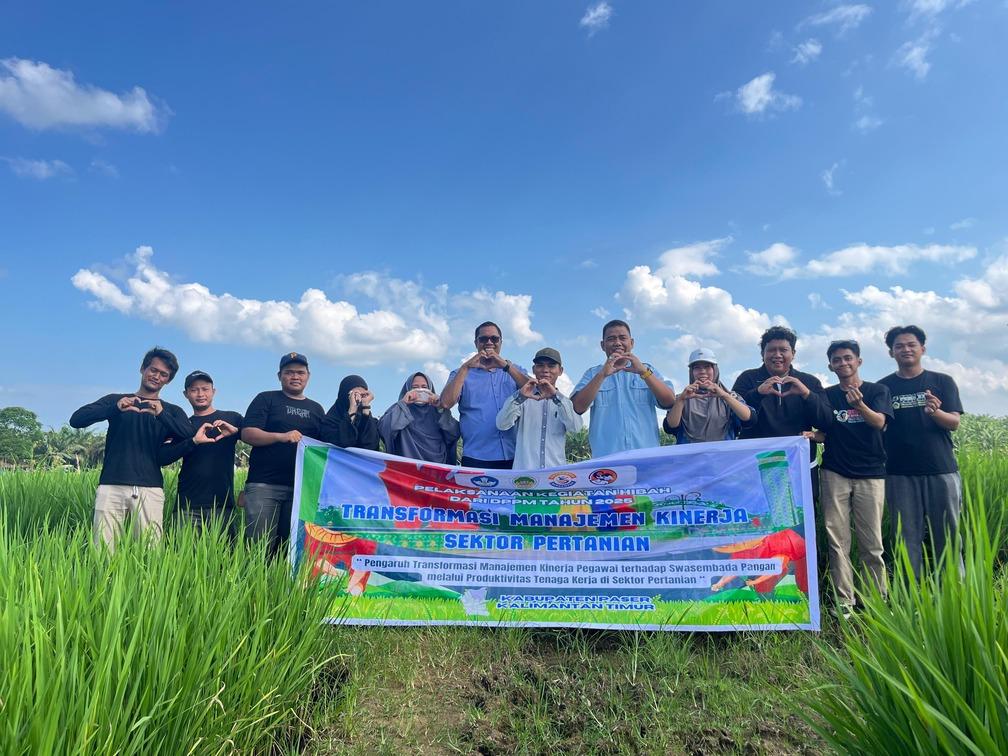 20260113_Desa-Padang-Jaya-raih-juara-1-di-ajang-Lomba-Desa-dan-Kelurahan-Nasional.jpg