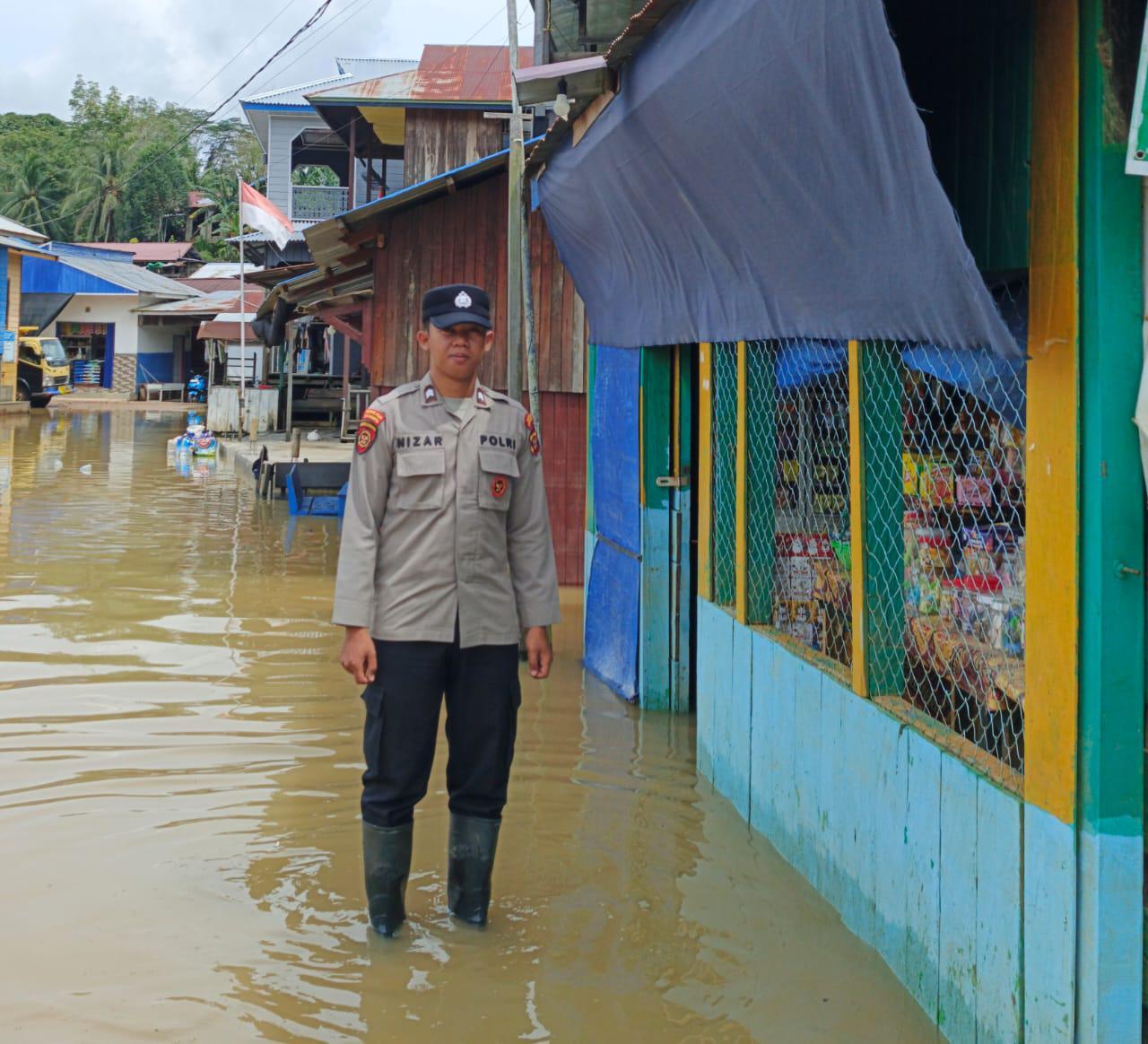 20260113_Polres-Kutai-Timur-Genangan-Banjir-di-Desa-Batu-Timbau-Ulu.jpg