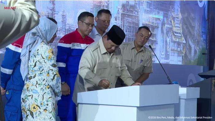 20260113_peresmian-kilang-RDMP-Balikpapan_Pertamina_Prabowo_.jpg20260113_peresmian-RDMP-Pertamina_kilang_Presiden-Prabowo-salami-Sultan-Kutai.jpg