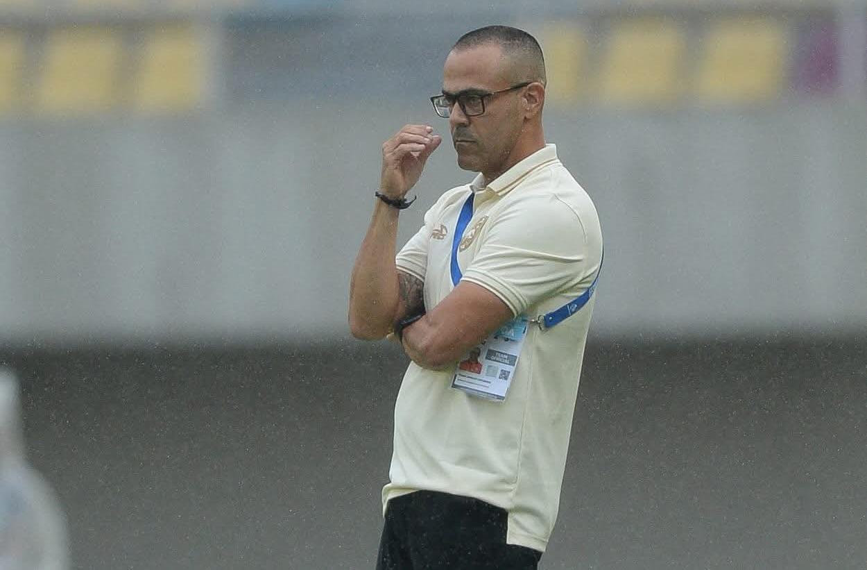 20260123_Pelatih-Borneo-FC-Samarinda-Fabio-Lefundes.jpg